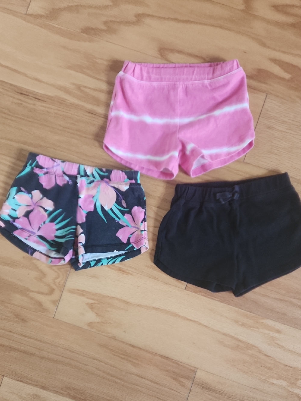 The Children's Place Girls' 3-Pack Shorts - Pink Tie-Dye, Black Floral, Black 2T